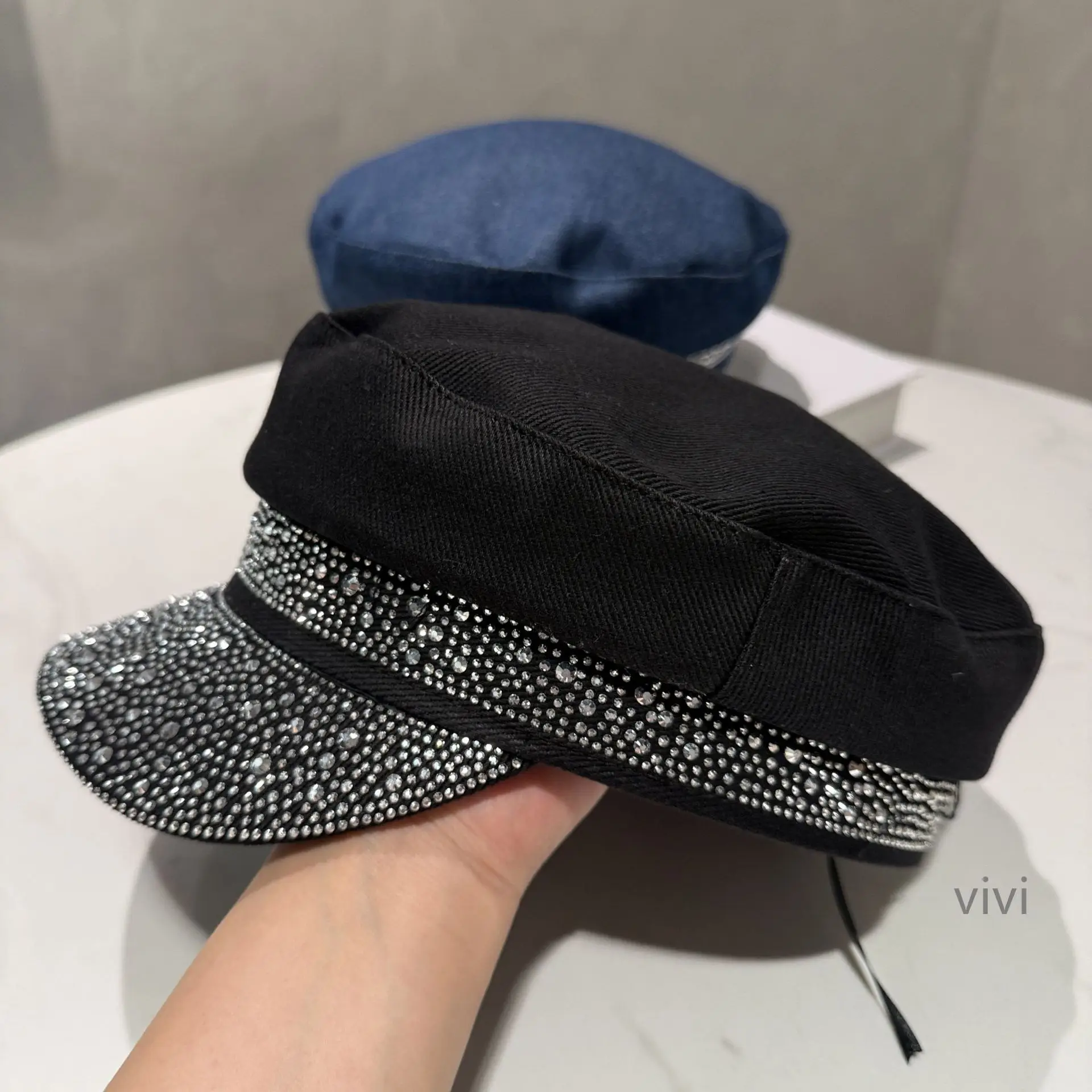 Women Korean Style Diamond Flat Cap Blue Black — feature 13