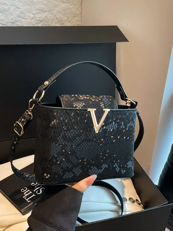 2025 Women's Silver Sequin Square Shoulder Bag - Image 7