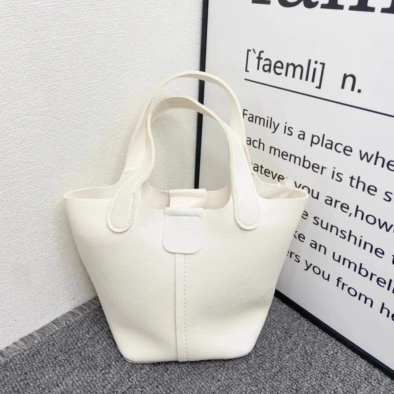 American Style Women's Yellow Tote Bag Summer 2026 - Image 2