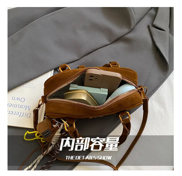 Frosted Women's Shoulder Crossbody Bag with Pendant — feature 2