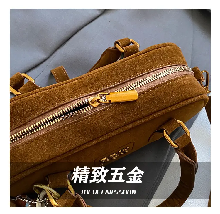 Frosted Women's Shoulder Crossbody Bag with Pendant — feature 3