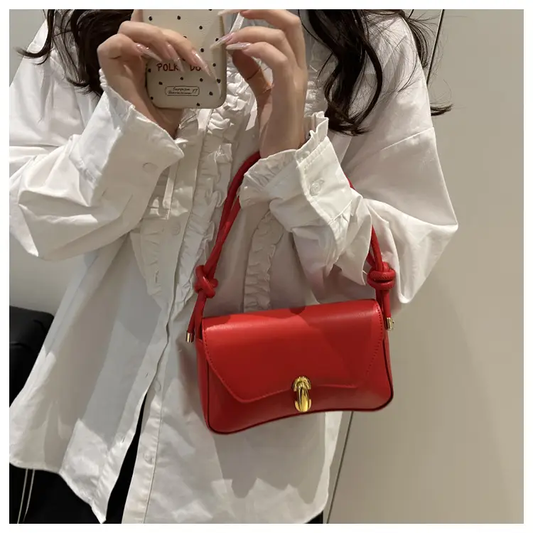 White Minimalist Shoulder Bag with Gold Clasp — feature 11