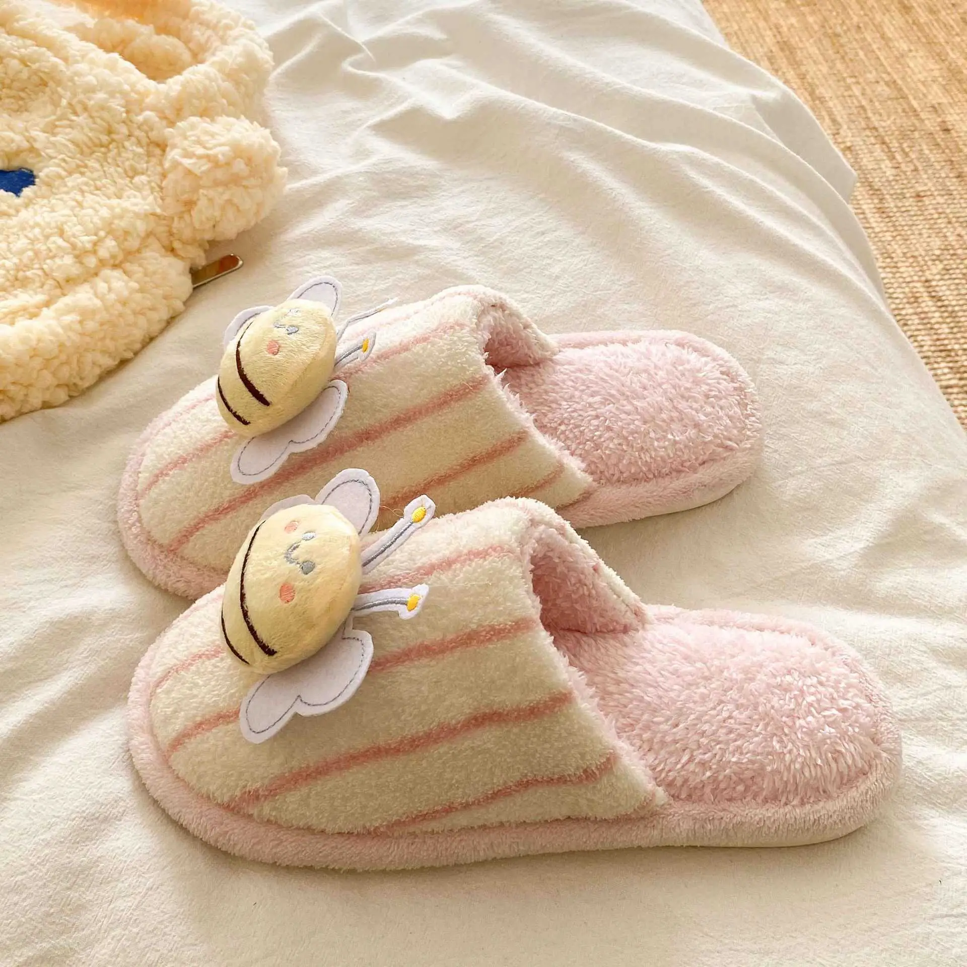 2025 Cute Little Bee Warm Cotton Slippers Women Winter - Image 3