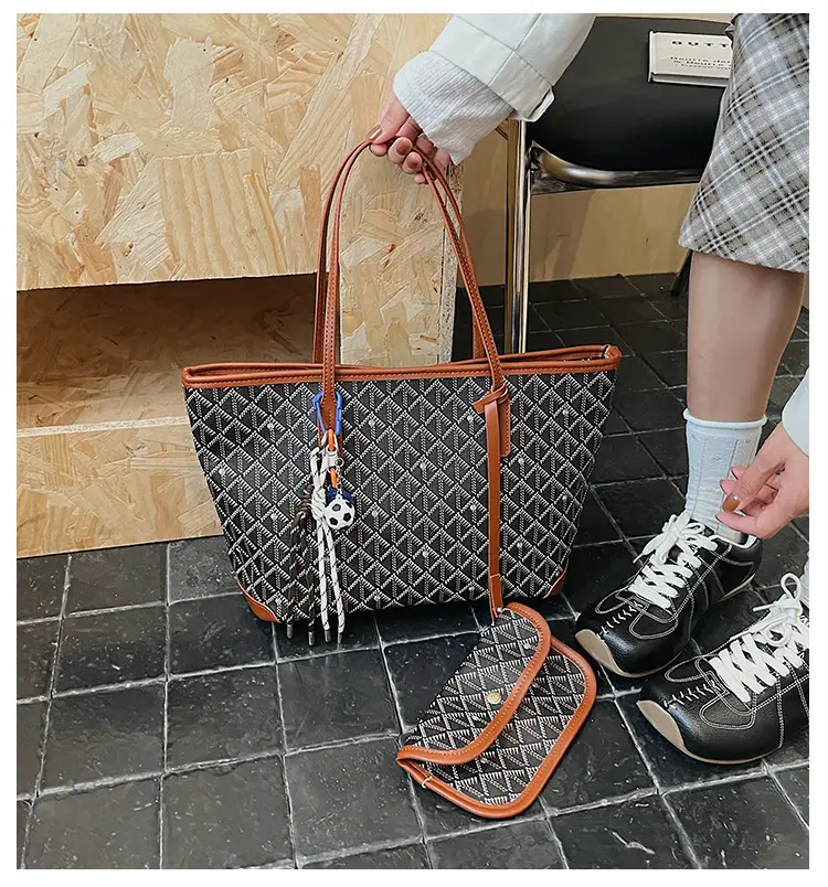 Women Large Capacity Tote Bag with Leather Handle Set — feature 1