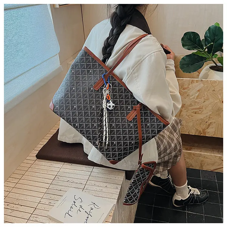 Women Large Capacity Tote Bag with Leather Handle Set — feature 19