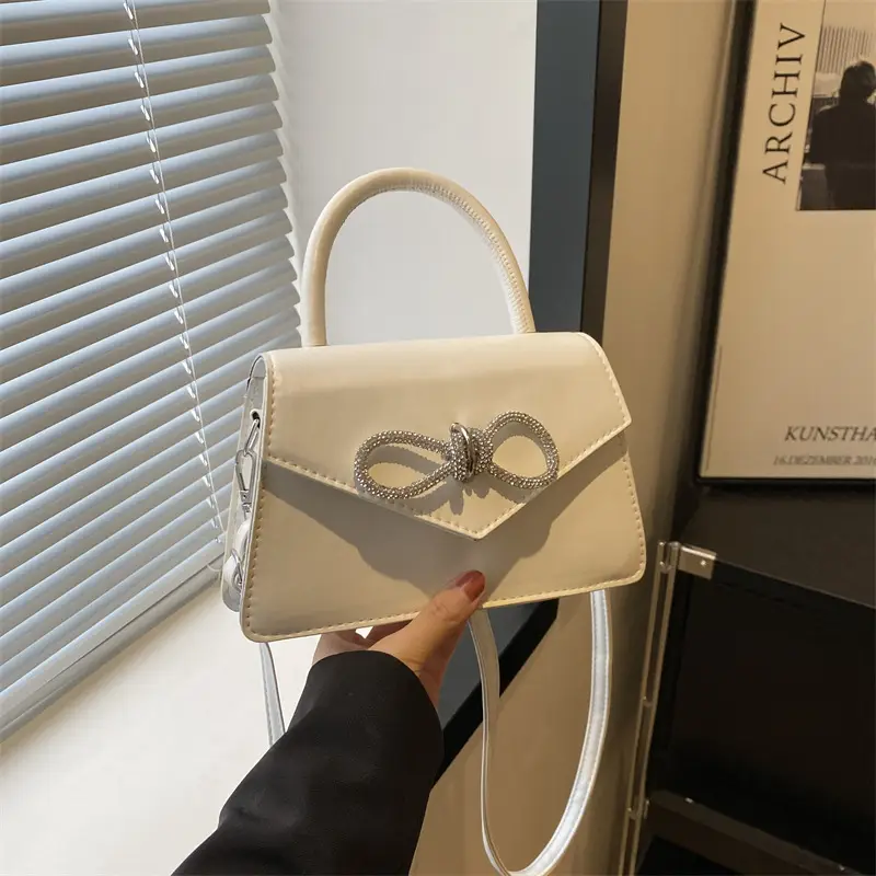 Green Bow Stitching Women's Shoulder Bag - Image 4