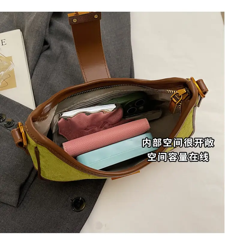 French Retro Crossbody Bag for Women Brown Leather with Gold Chain — feature 11