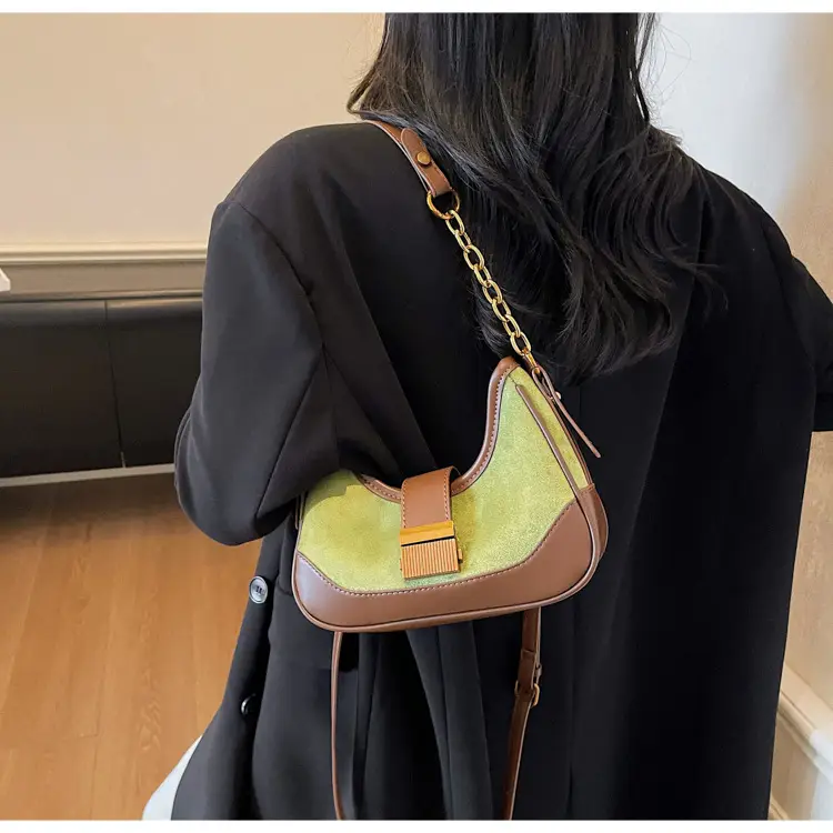 French Retro Crossbody Bag for Women Brown Leather with Gold Chain — feature 18
