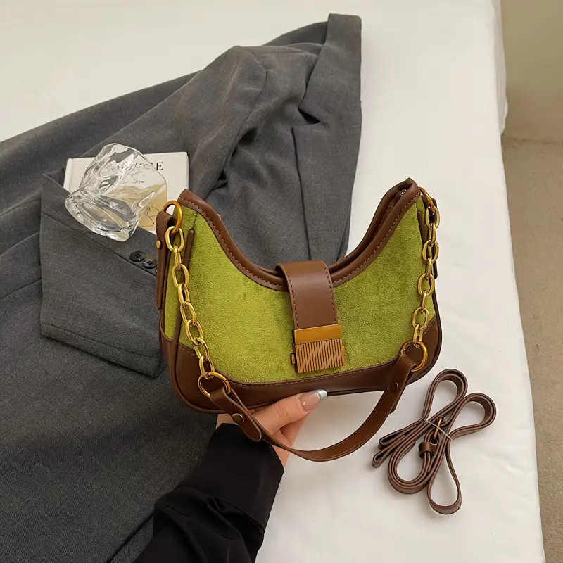 French Retro Crossbody Bag for Women Brown Leather with Gold Chain - Image 3
