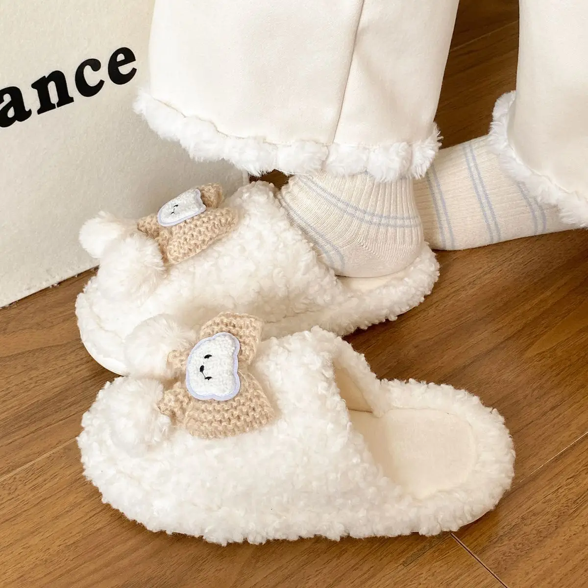 Soft Bear Cartoon Flats for Women 2025 Winter — feature 28