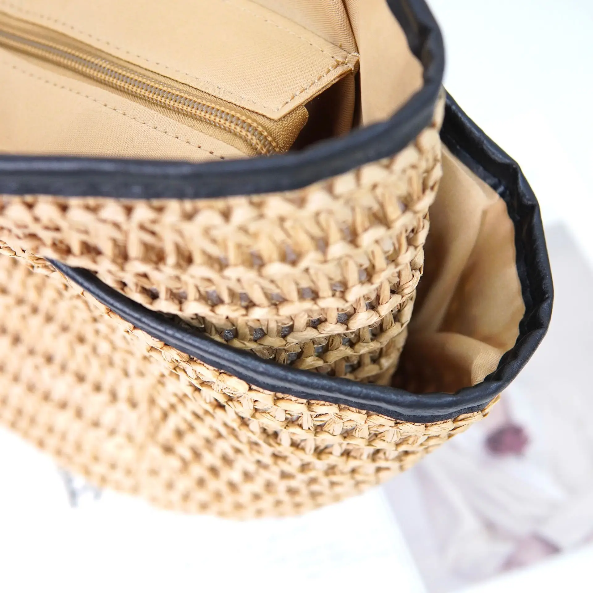 Women Straw Bag Large Capacity Shoulder Bag for Seaside Vacation — feature 11