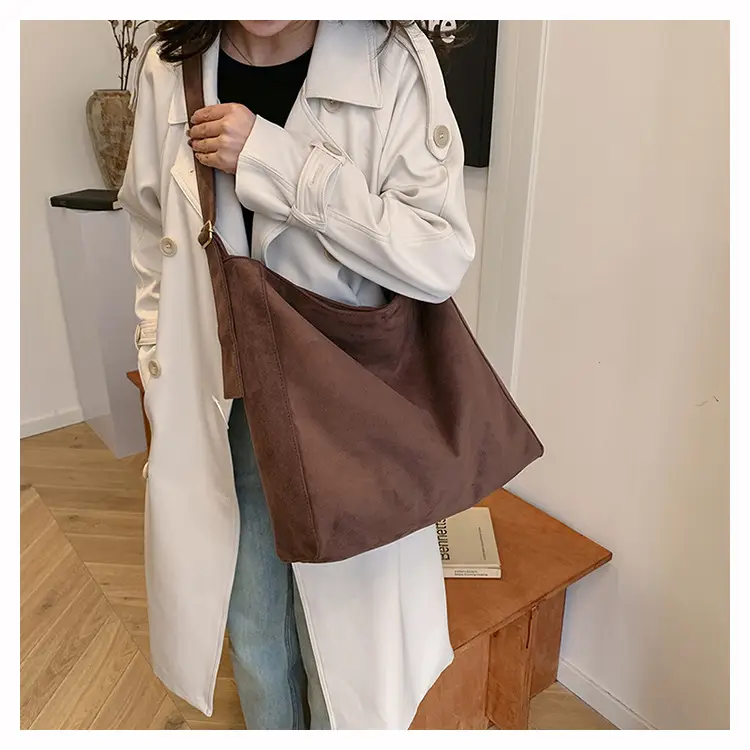 Retro Brown Underarm Bag for Women 2025 — feature 11