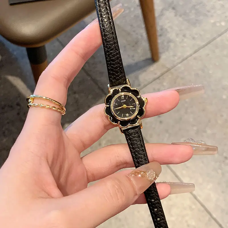 Gedi Petal-Accessory Women's Quartz Watch