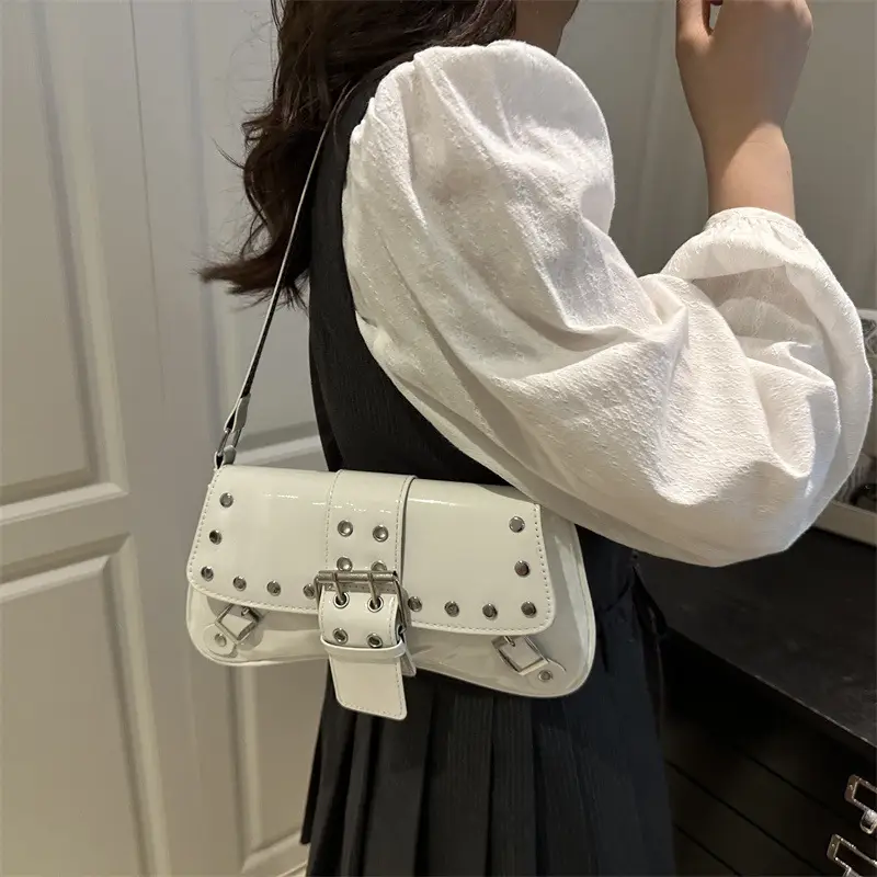 Women's Rivet Underarm Bags 2025 Autumn New Niche Fashion