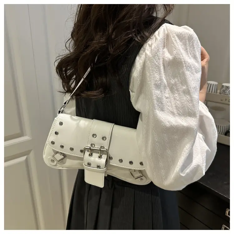 Women's Rivet Underarm Bags 2025 Autumn New Niche Fashion — feature 9