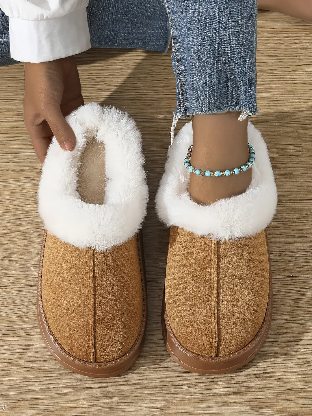 Cross-Border Foreign Trade 2025 New Cotton Slippers for Women, Indoor Autumn and Winter Suede Fashion Non-Slip Men's Cotton Slippers — feature 2