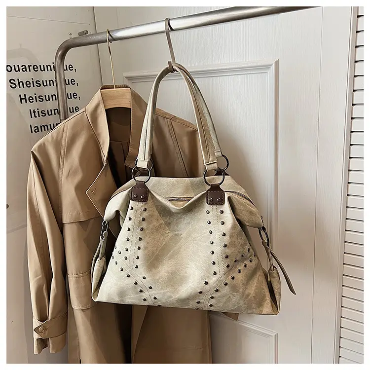 Large Capacity Rivet Handbag Brown Leather — feature 16