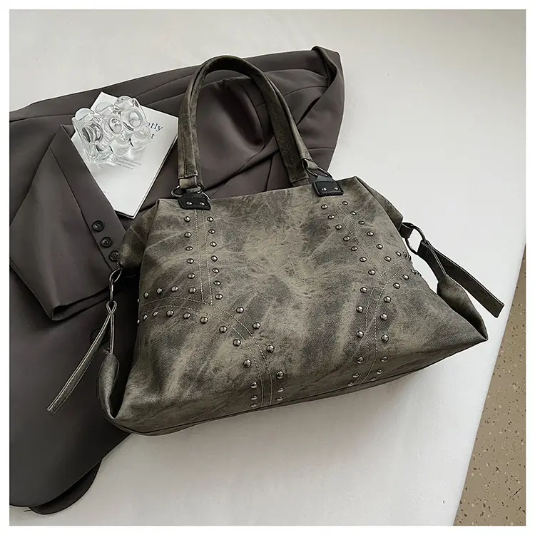 Large Capacity Rivet Handbag Brown Leather — feature 20