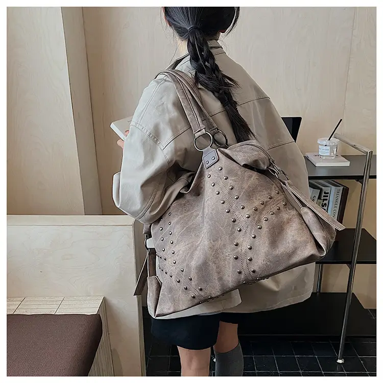 Large Capacity Rivet Handbag Brown Leather — feature 26