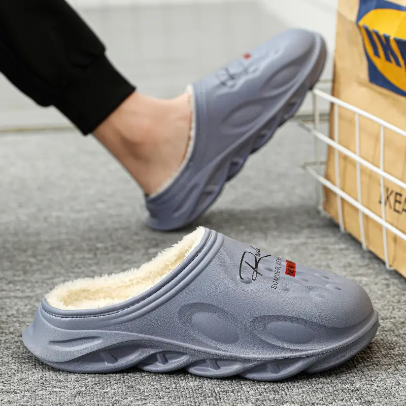 Men's Cotton Slippers, Winter Velvet Warm Home Cotton Shoes, Heel-Covering Outer Wear, Non-Slip and Waterproof Men's Slippers - Image 3