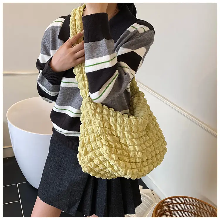 Pure Color Heart Cloud Shoulder Bag for Women 2025 — feature 15