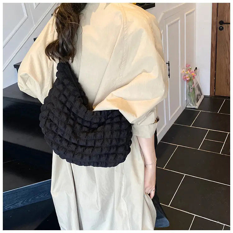 Pure Color Heart Cloud Shoulder Bag for Women 2025 — feature 19