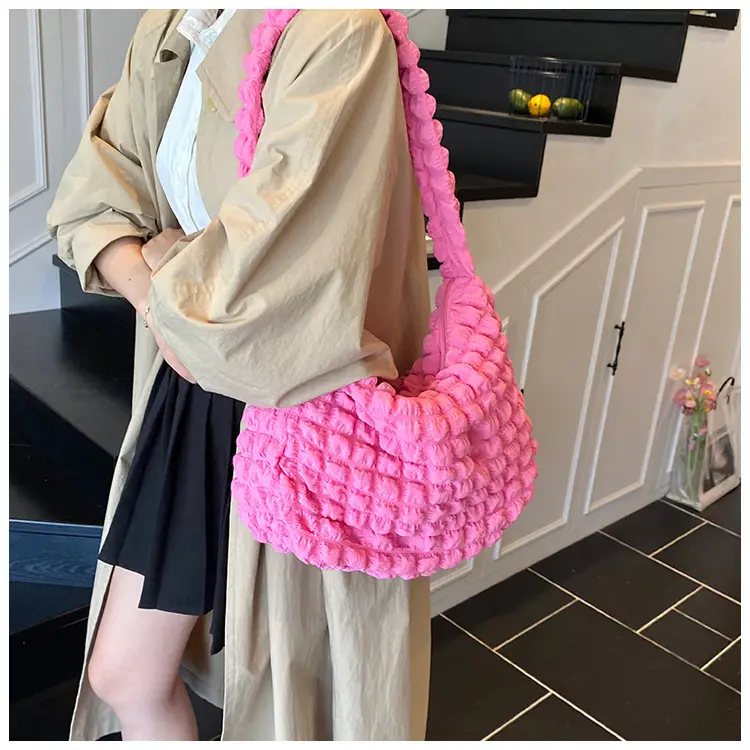 Pure Color Heart Cloud Shoulder Bag for Women 2025 — feature 20