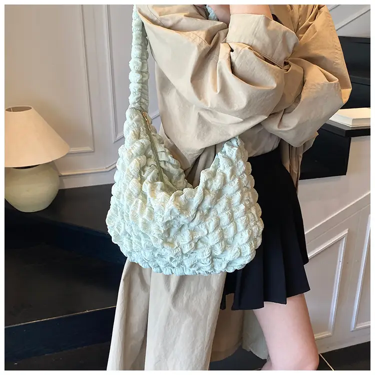 Pure Color Heart Cloud Shoulder Bag for Women 2025 — feature 24