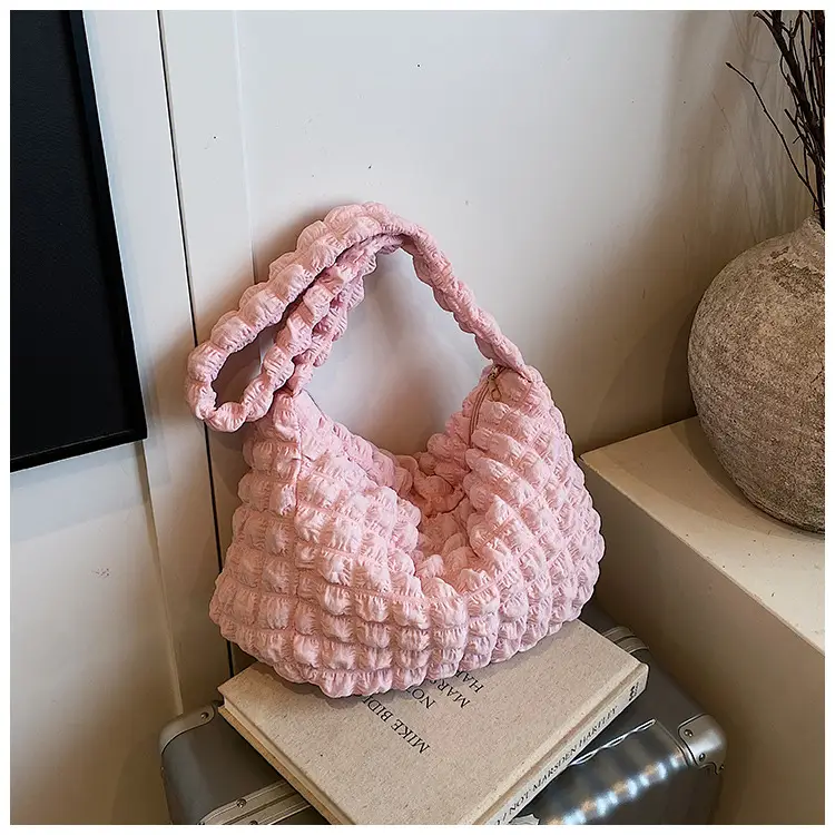 Pure Color Heart Cloud Shoulder Bag for Women 2025 — feature 29