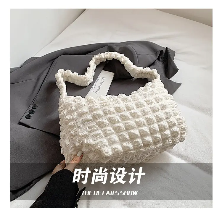 Pure Color Heart Cloud Shoulder Bag for Women 2025 — feature 3