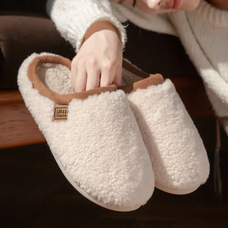 High-Quality Home Cotton Slippers for Women in Winter Indoor Plush Polar Fleece Indoor Non-Slip Men's Furry Slippers - Image 5