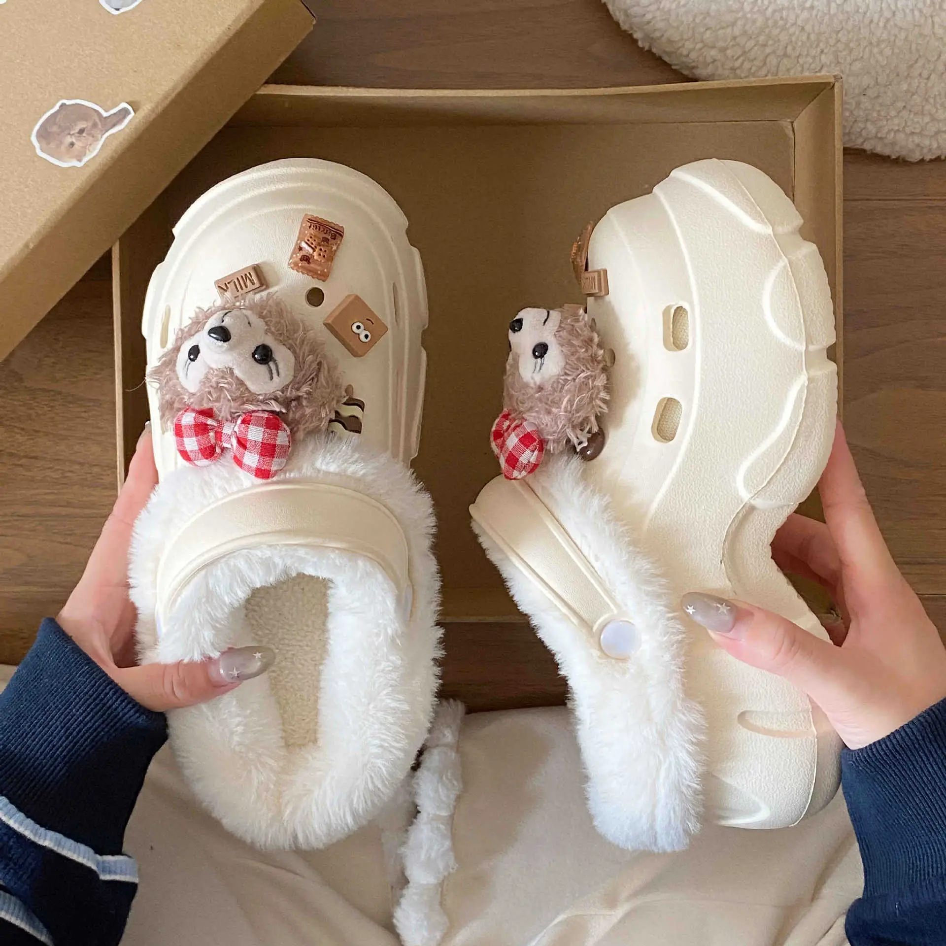 Women's Fleece Lined Clogs with Bear Design - Image 7