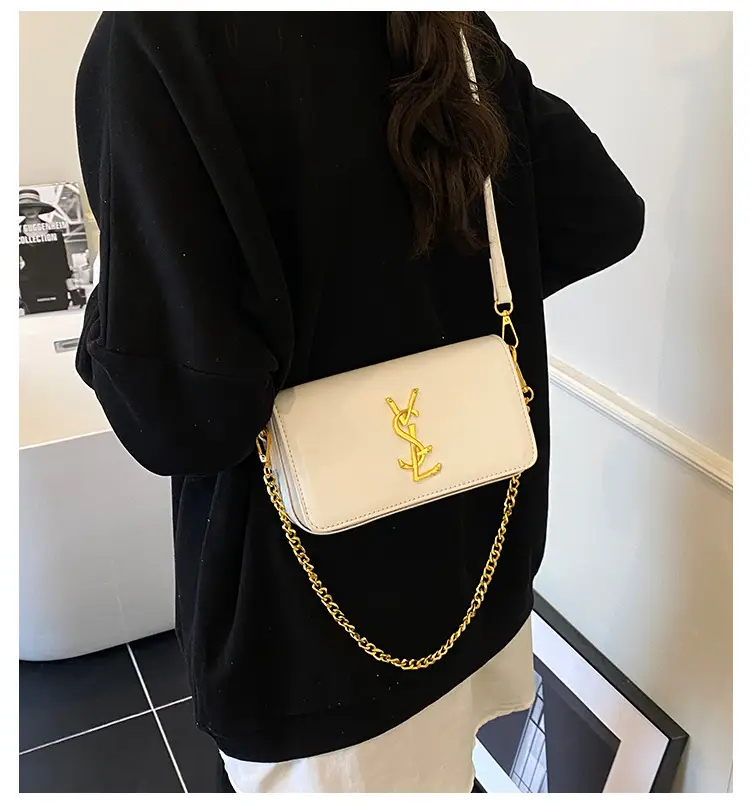 Black Glossy Chain Crossbody Bag for Women 2025 — feature 1
