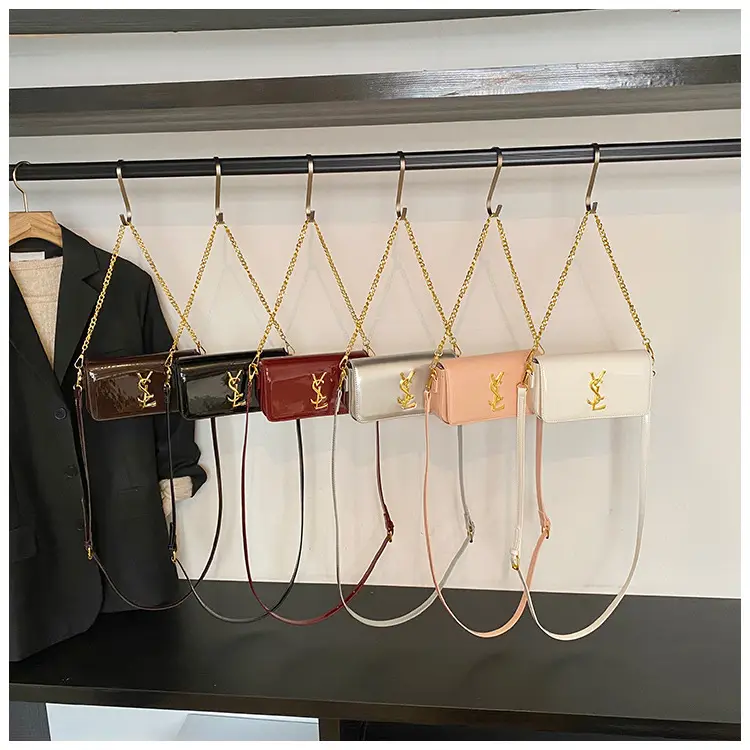 Black Glossy Chain Crossbody Bag for Women 2025 — feature 10