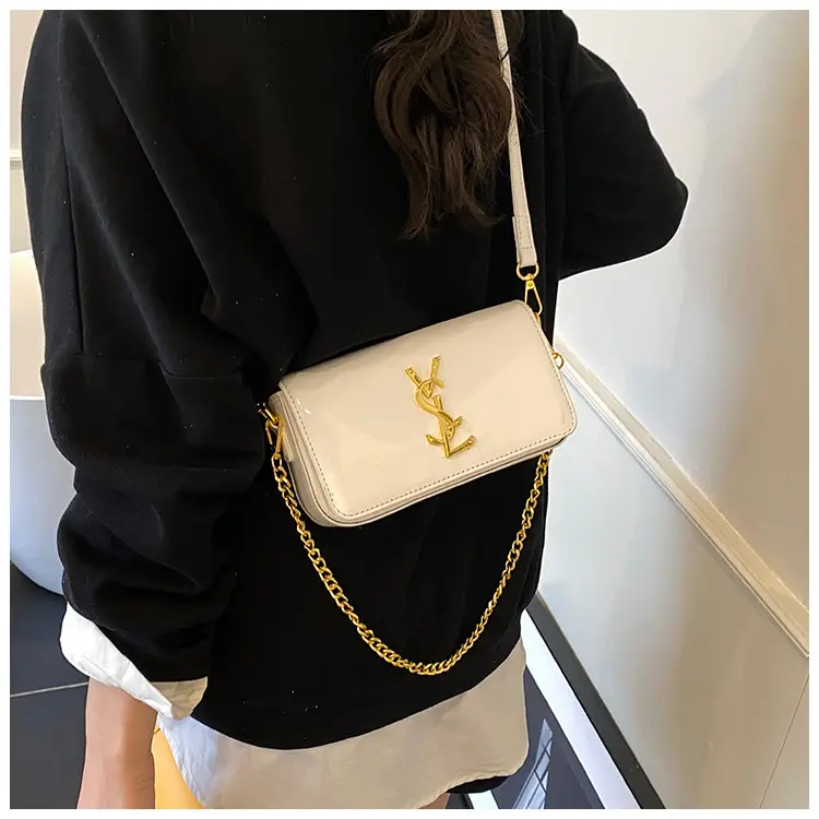 Black Glossy Chain Crossbody Bag for Women 2025 — feature 21