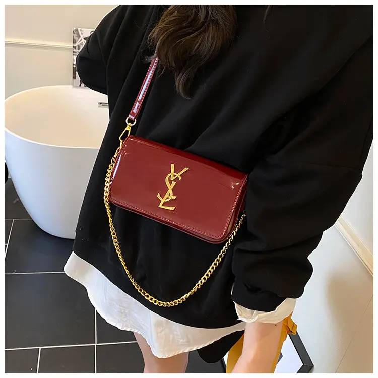 Black Glossy Chain Crossbody Bag for Women 2025 — feature 28