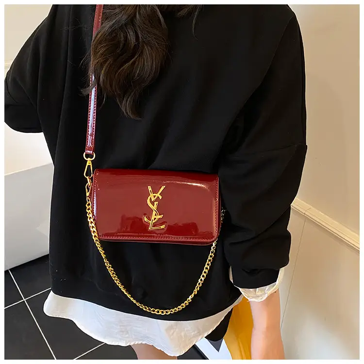 Black Glossy Chain Crossbody Bag for Women 2025 — feature 29