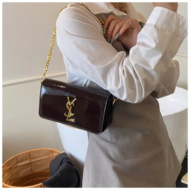Black Glossy Chain Crossbody Bag for Women 2025 — feature 38