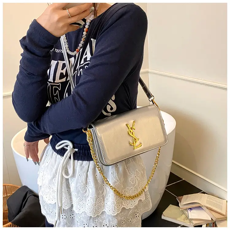Black Glossy Chain Crossbody Bag for Women 2025 — feature 40