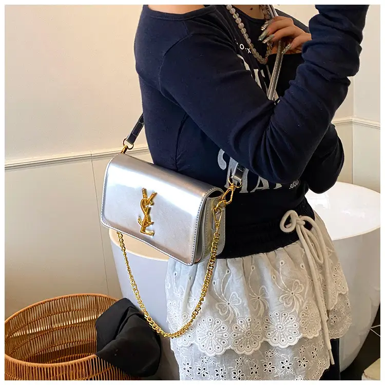 Black Glossy Chain Crossbody Bag for Women 2025 — feature 41