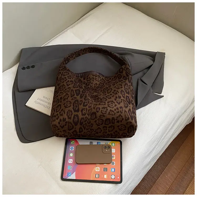 Leopard Print Large Tote Bag 2025 Retro Brown — feature 16