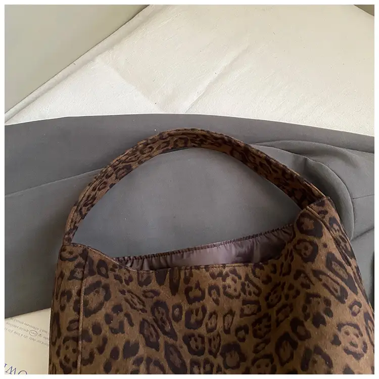 Leopard Print Large Tote Bag 2025 Retro Brown — feature 18