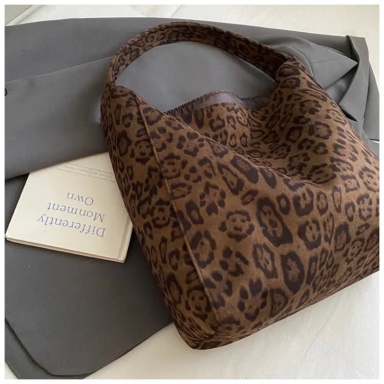 Leopard Print Large Tote Bag 2025 Retro Brown — feature 19