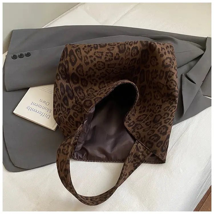 Leopard Print Large Tote Bag 2025 Retro Brown — feature 28
