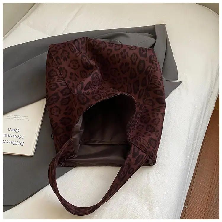 Leopard Print Large Tote Bag 2025 Retro Brown — feature 30