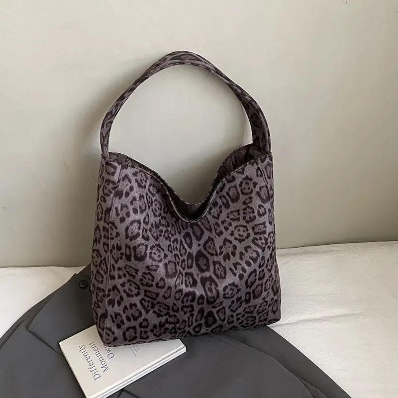 Leopard Print Large Tote Bag 2025 Retro Brown - Image 2