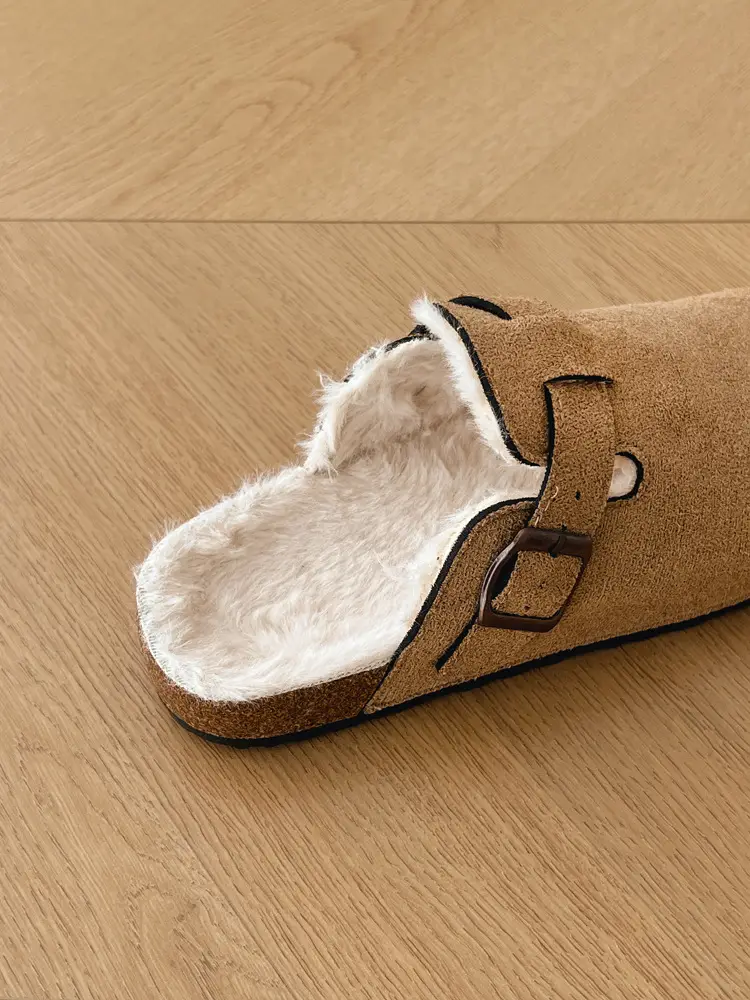 Trendy Furry Birkenstock Style Closed-Toe Mules for Women, New Autumn/Winter Non-Slip Warm Plush Slip-On Cotton Slippers for Men — feature 14