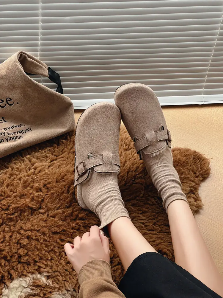 Trendy Furry Birkenstock Style Closed-Toe Mules for Women, New Autumn/Winter Non-Slip Warm Plush Slip-On Cotton Slippers for Men — feature 6