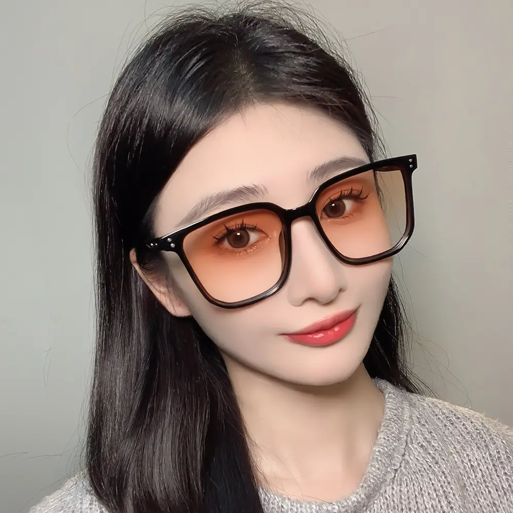 Square Frame Sunglasses for Women with Gradient Lens