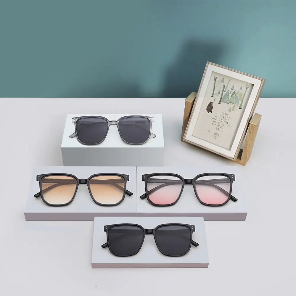 Square Frame Sunglasses for Women with Gradient Lens